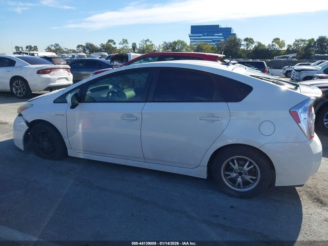 Toyota Prius Four 2014 JTDKN3DU9E1745453 Image 15