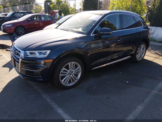 WA1BNAFYXK2076968 Audi Q5 45 Premium