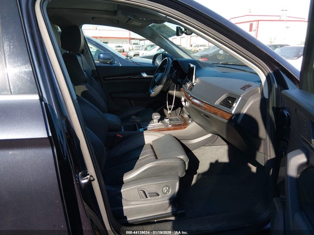 WA1BNAFYXK2076968 Audi Q5 45 Premium