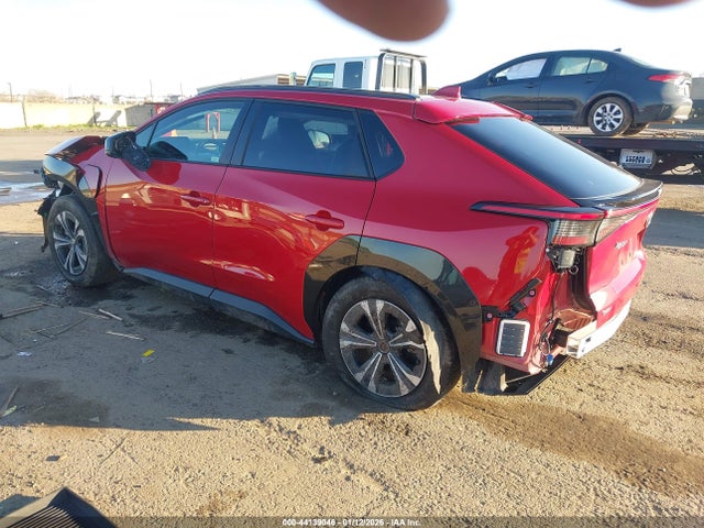 Toyota BZ4X XLE 2024 JTMAAAAAXRA052970 Image 3