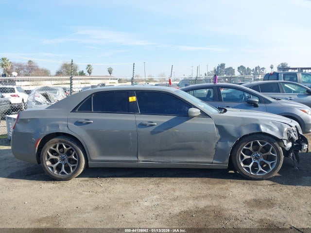 Chrysler 300 300s 2018 2C3CCABG2JH223016 Image 13