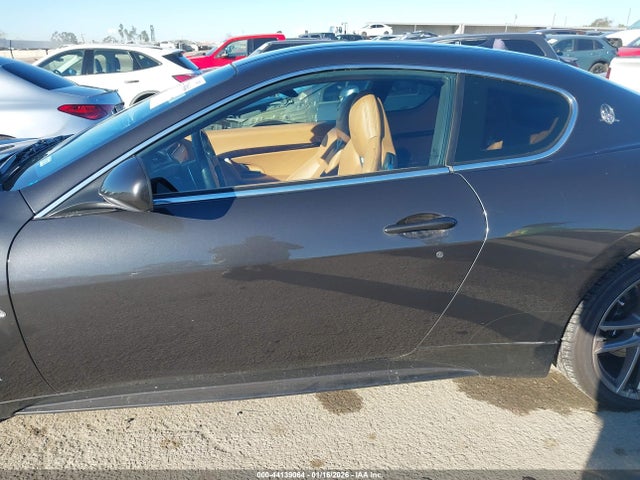 ZAM45VLA4J0271208 Maserati Granturismo Mc/sport