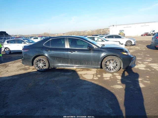 4T1G11AK1MU471229 Toyota CAMRY SE