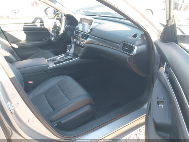 1HGCV1F37KA105042 Honda Accord Sport