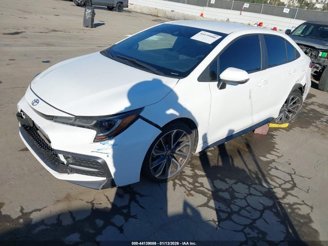Toyota COROLLA SE 2020 5YFS4RCE1LP048044 Image 2