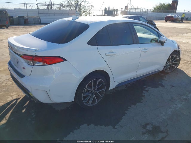 Toyota COROLLA SE 2020 5YFS4RCE1LP048044 Image 4