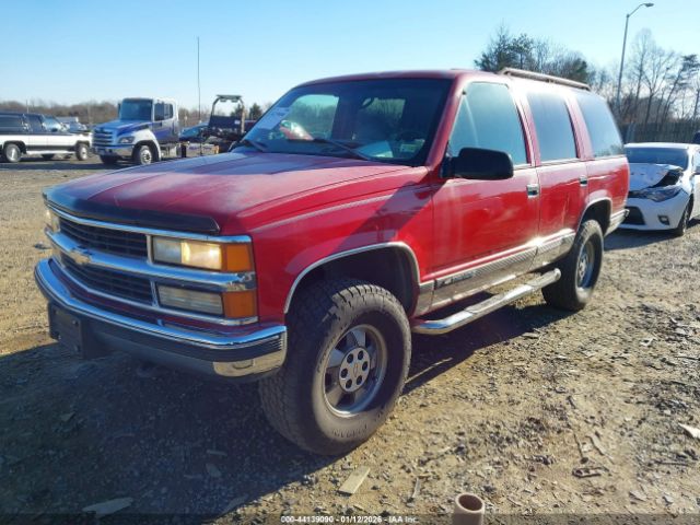 1999 CHEVROLET TAHOE 1GNEK13R5XJ300032 Photo 1