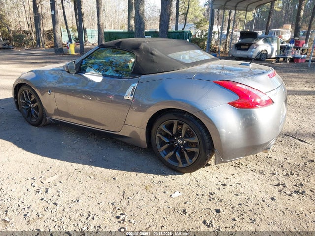 2015 NISSAN 370Z JN1AZ4FH5FM430349 Photo 2