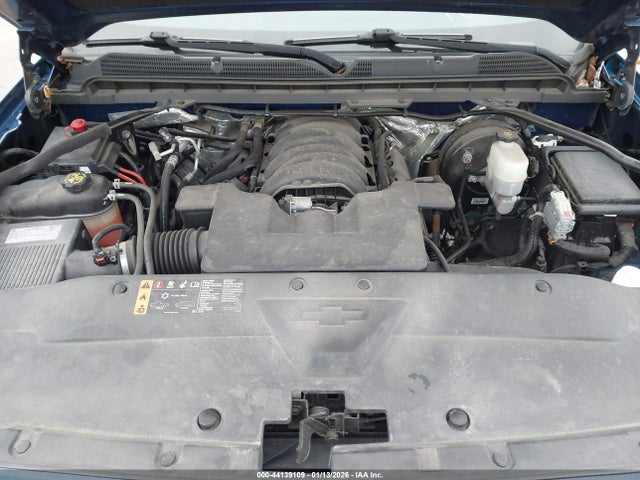 1GCVKREC6JZ189502 Chevrolet Silverado 1500 2lt