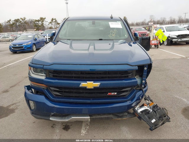 1GCVKREC6JZ189502 Chevrolet Silverado 1500 2lt
