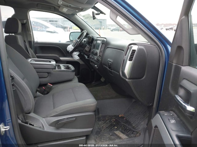 1GCVKREC6JZ189502 Chevrolet Silverado 1500 2lt