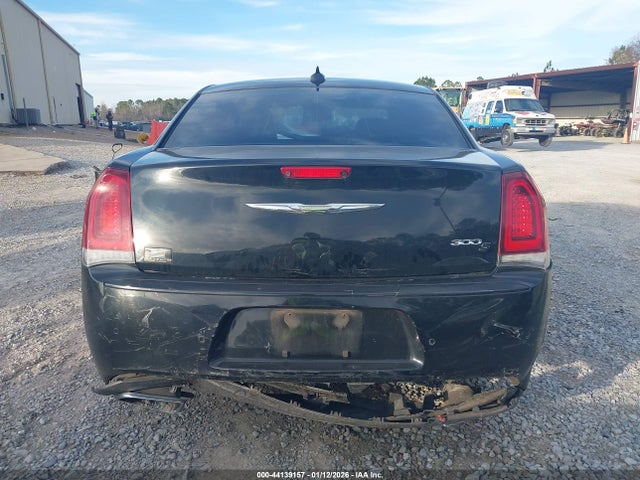 Chrysler 300 S 2016 2C3CCABG1GH207804 Image 17