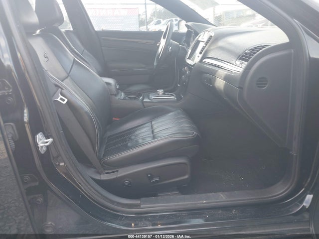 Chrysler 300 S 2016 2C3CCABG1GH207804 Image 5