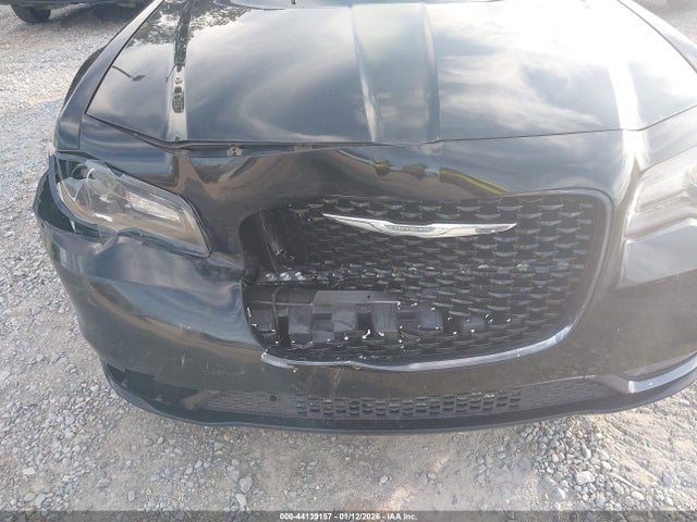 Chrysler 300 S 2016 2C3CCABG1GH207804 Image 6