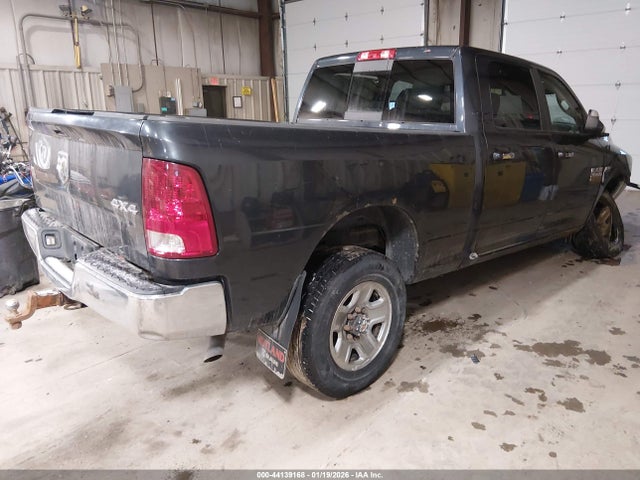 2015 RAM 2500 3C6TR5DT6FG623624 Photo 3