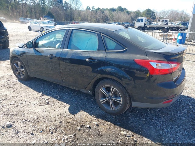 1FADP3F21EL419137 Ford FOCUS SE