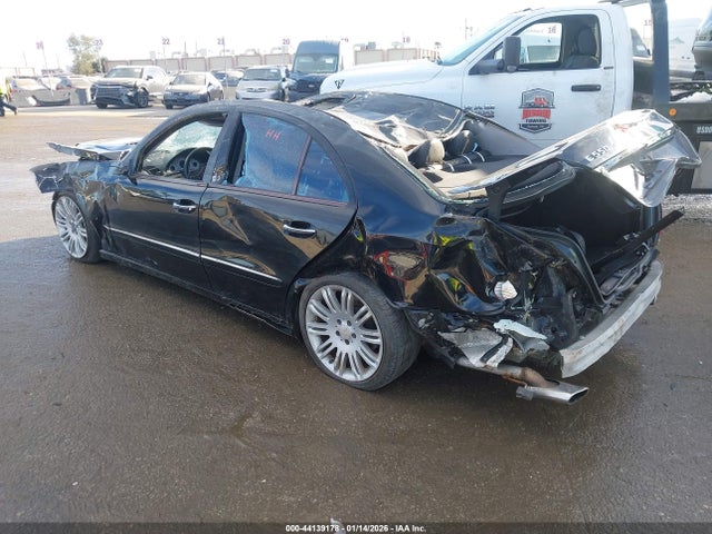 2008 MERCEDES-BENZ E 550 WDBUF72X48B258555 Photo 2