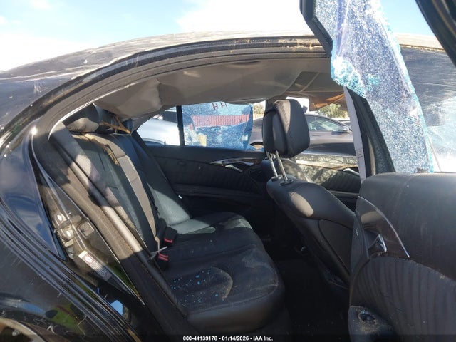 2008 MERCEDES-BENZ E 550 WDBUF72X48B258555 Photo 4