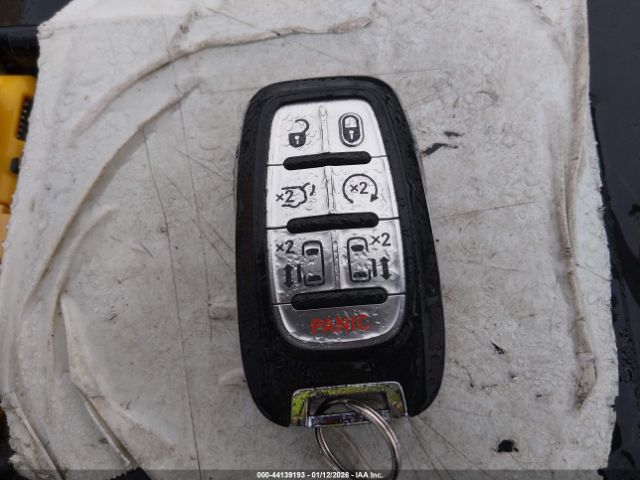 2023 CHRYSLER PACIFICA 2C4RC1BG7PR581544 Photo 10