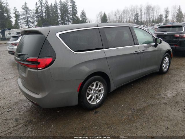 2023 CHRYSLER PACIFICA 2C4RC1BG7PR581544 Photo 3