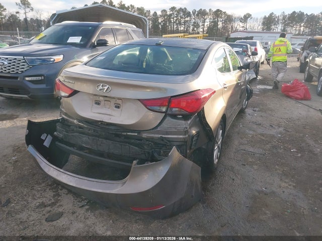 5NPDH4AE4GH704596 Hyundai ELANTRA SE