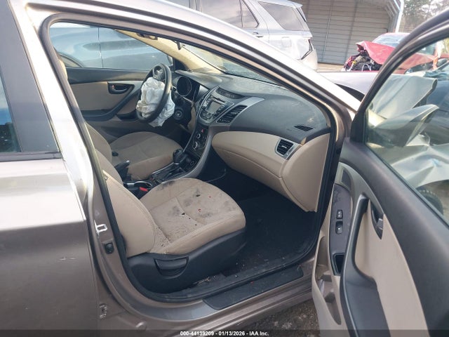 5NPDH4AE4GH704596 Hyundai ELANTRA SE