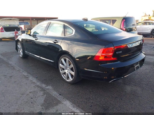 2017 VOLVO S90 YV1A22ML4H1013901 Photo 2