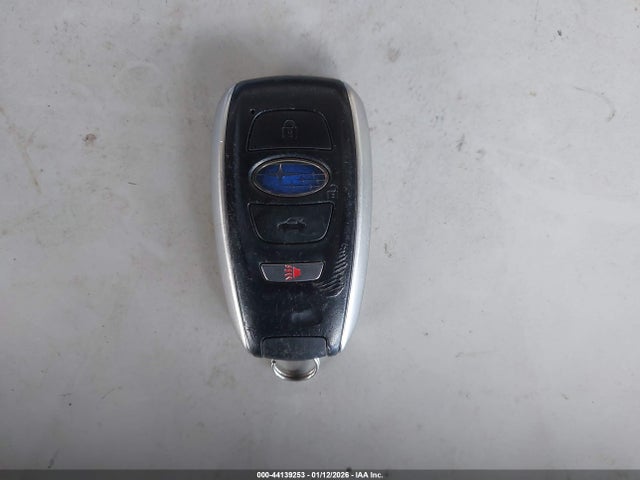 4S4GUHM60R3714105 Subaru Crosstrek Limited