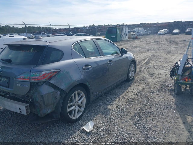 Lexus CT 200H 2014 JTHKD5BHXE2185083 Image 4