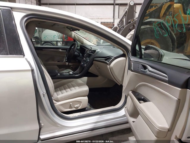 2017 FORD FUSION HYBRID 3FA6P0LU5HR190870 Photo 4