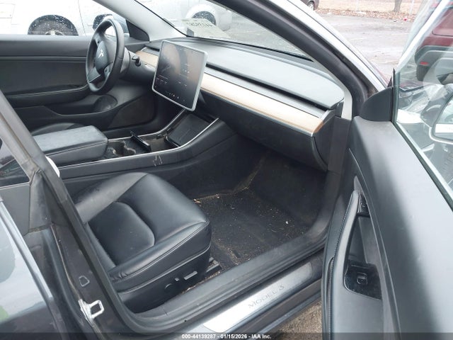 2020 TESLA MODEL 3 5YJ3E1EA6LF739241 Photo 4