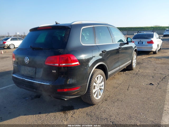 2014 VOLKSWAGEN TOUAREG WVGEF9BP6ED005878 Photo 3