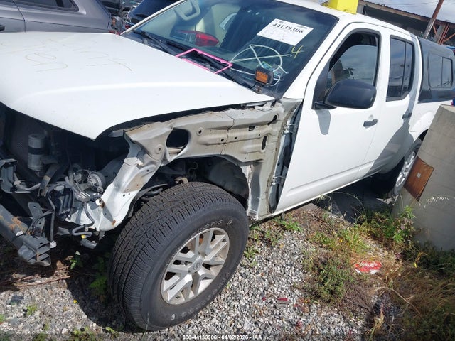1N6AD0EV5JN715886 Nissan Frontier Sv