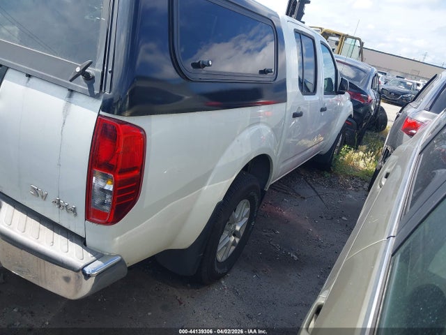 1N6AD0EV5JN715886 Nissan Frontier Sv