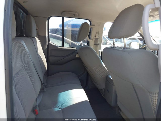 1N6AD0EV5JN715886 Nissan Frontier Sv