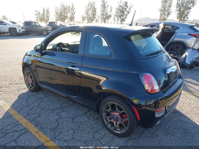 2013 FIAT 500 3C3CFFBR6DT744581 Photo 2