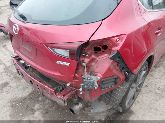 3MZBN1M32JM257323 Mazda Mazda3 Grand Touring