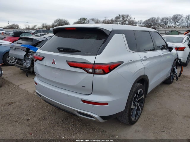 2022 MITSUBISHI OUTLANDER JA4J4UA89NZ080805 Photo 3