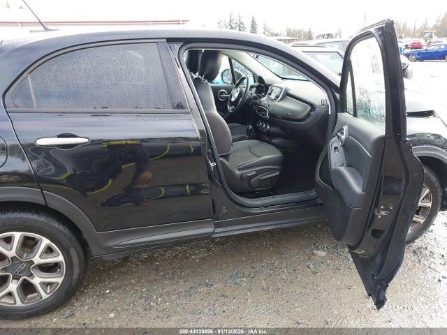 2016 FIAT 500X ZFBCFYCT7GP447753 Photo 4