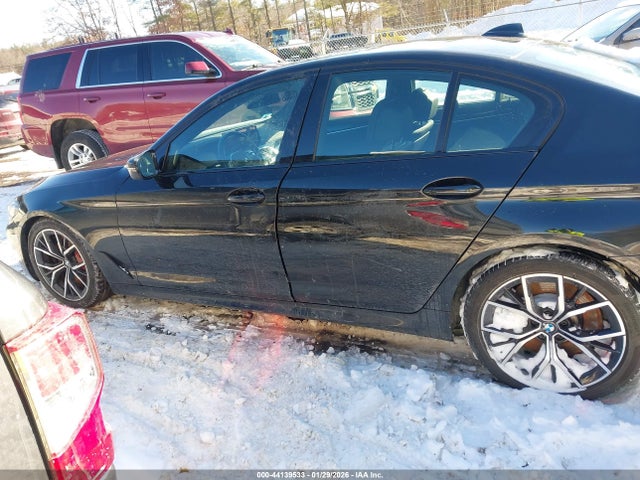 BMW M550 I Xdrive 2022 WBA13BK04NCJ62916 Image 14