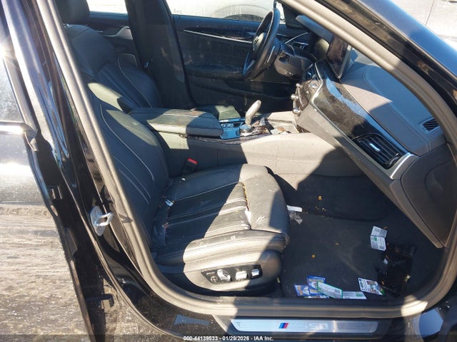 BMW M550 I Xdrive 2022 WBA13BK04NCJ62916 Image 5