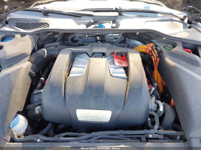 2016 PORSCHE CAYENNE E-HYBRID WP1AE2A21GLA61026 Photo 9