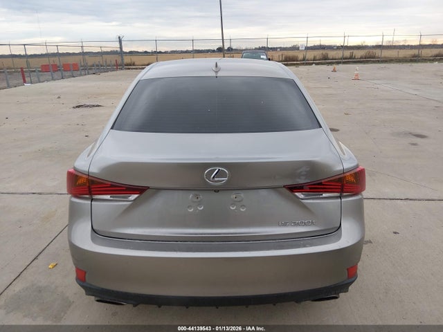 Lexus IS 200T 2017 JTHBA1D26H5044119 Image 16