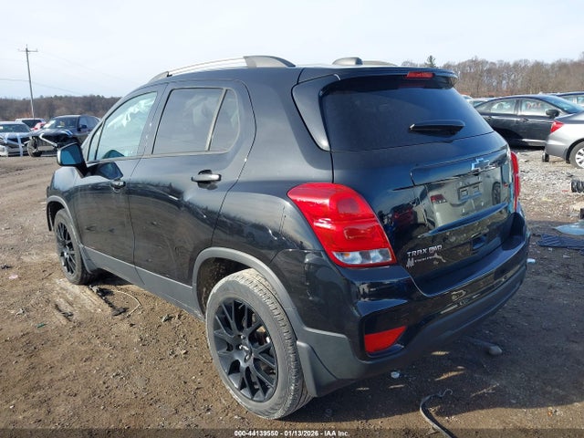 2021 CHEVROLET TRAX KL7CJPSB4MB317840 Photo 2