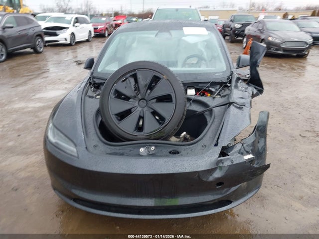 2024 TESLA MODEL 3 5YJ3E1EAXRF833048 Photo 9