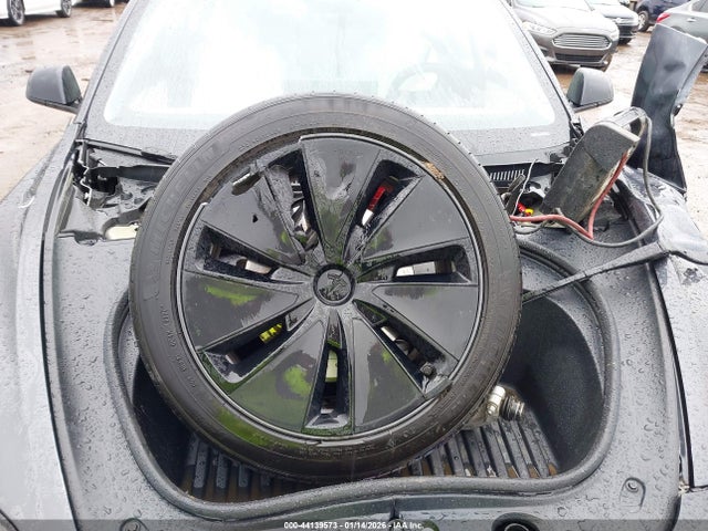 Продаж на аукціоні авто 2024 Tesla Model 3 Long Range Dual Motor All-wheel Drive/rear-wheel Drive, vin: 5YJ3E1EAXRF833048, номер лоту: 44139573