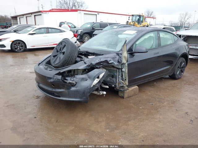 2024 TESLA MODEL 3 5YJ3E1EAXRF833048 Photo 1