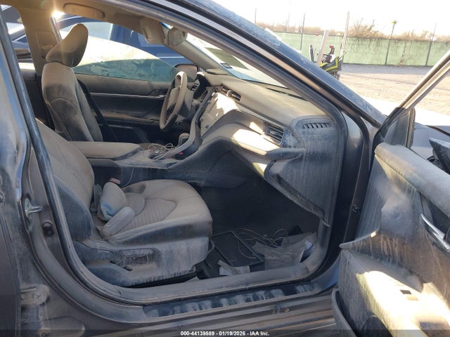 4T1B11HK4KU818260 Toyota CAMRY SE