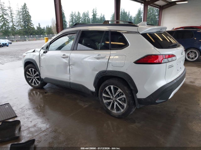 Toyota Corolla Cross Xle 2024 7MUDAABG2RV115083 Image 3