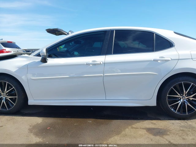 4T1S11AK3PU186580 Toyota CAMRY SE